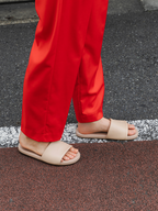 รองเท้า Butter Slides - สี Taupe