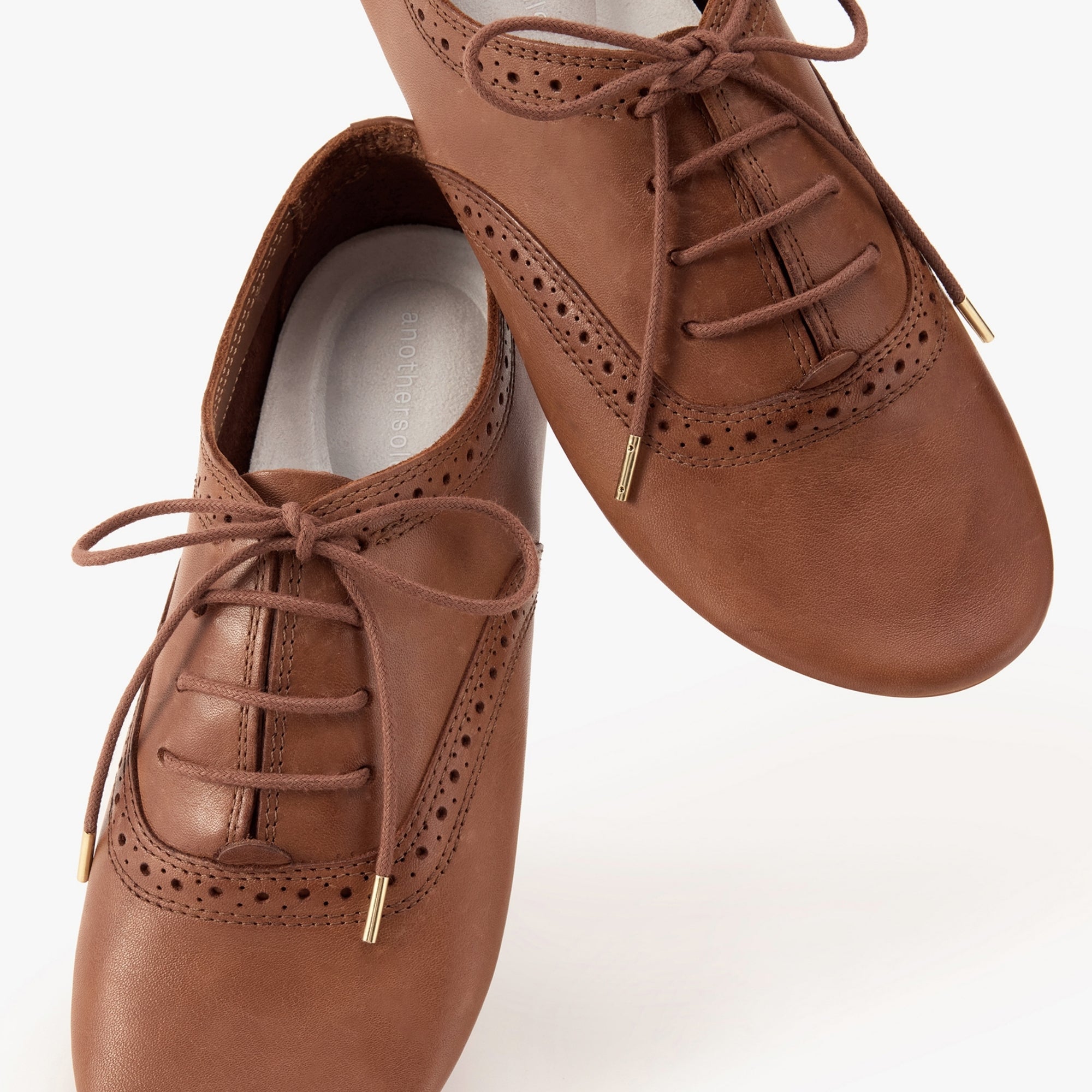 Elin - Chestnut