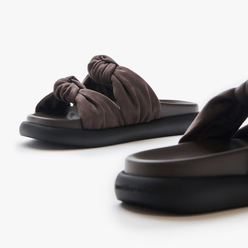 รองเท้า Knotty Marshmallow - สี Coal