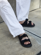 Knotty Marshmallow - Black