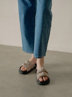 Knotty Marshmallow - Fog Leather