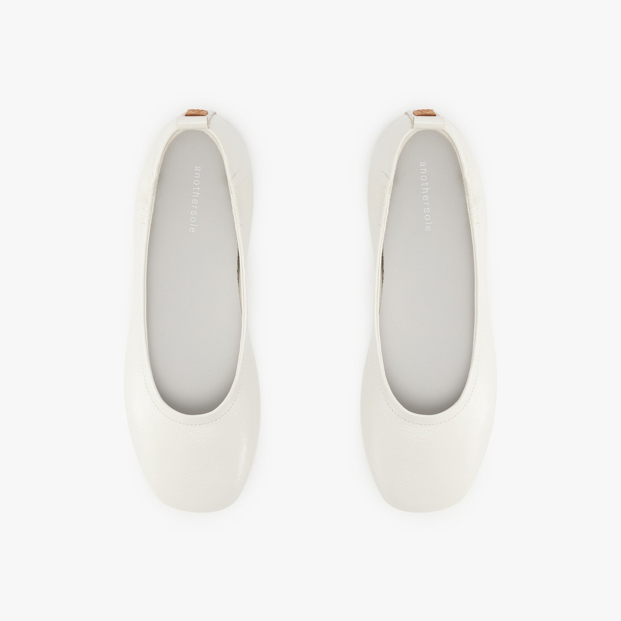 Glove Flats - Cream Patent