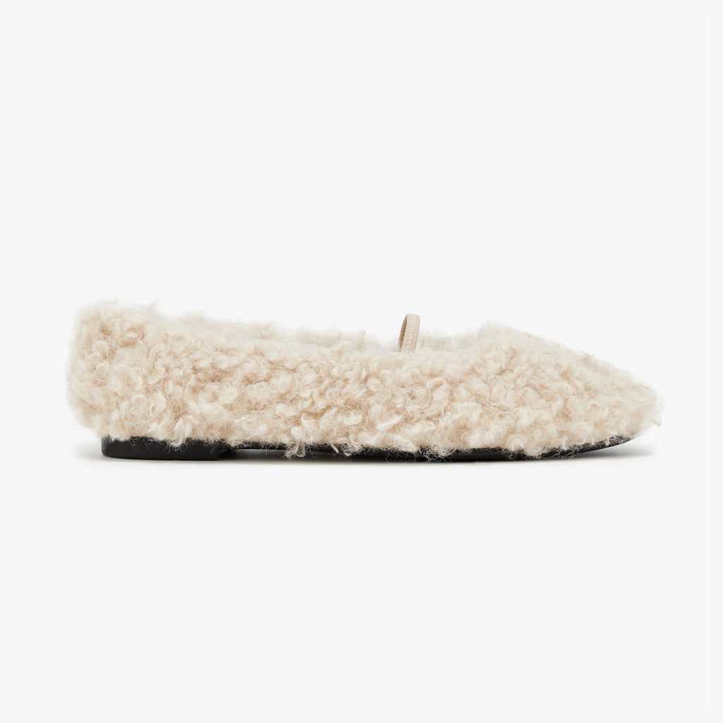 Travel Flats - Teddy White