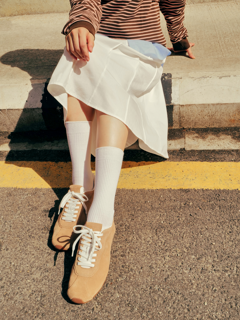 Softe Sneakers - Sand Suede